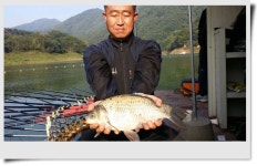 조황/조행기 > 특파원조황 > 명서.늘푸른에서 4짜와 장어소식