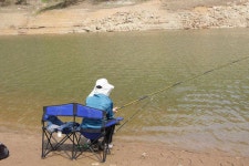 조황조행기 > 낚시점 조황 > 늘푸른낚시터 1kg대물장어와 휴일조항정보