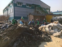 흥업면 새마을 지도자, 새마을 부녀회 폐비닐 수거 작업 - 포토갤러리 상세 - 흥업면 - 읍면동안내 - 원주소개 - 원주시청
