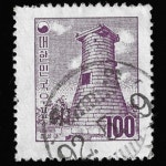 수집전문쇼핑몰 우문관 164-충남-아산-온양(04) / 지그재그투문 100환 첨성대 / 만월사용제 / 92,5,9 / 온양 /