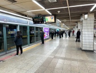 서울지하철 극적 타결로 파업 면했지만 2천명 정원감축 놓고 재연 우려
