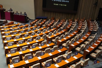 손준성·이정섭 검사 탄핵안 야당 단독 의결...이동관 탄핵안은 자동폐기