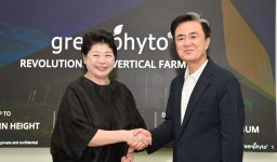 충남도, 세계 최고 수직 스마트팜 찾은 김태흠 지사