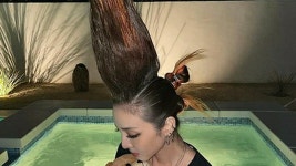 DARA（元2NE1）、空に伸びるヘアスタイル…「かわいさよりも『2NE1』を選んだ」│韓国俳優・女優│wowKorea(ワウコリア)