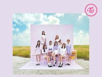 「TWICE」、デビュー1周年写真展を開催…未公開写真展示 | wowKorea（ワウコリア）