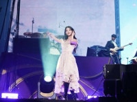 初の蚕室メインスタジアムでのコンサート、IU「空がきれいでうれしい」 | wowKorea（ワウコリア）