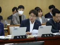 廉泰英共に民主党議員「何度も出てくる尹錫悦大統領による『門を壊して引っ張り出せ』」という証言…情けなくみっともない」＝韓国... 