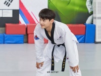 「SHINee」ミンホ、ドラマ「家いっぱいの愛」のビハインドカット大公開…“テピョン師範の家に遊びに行ってもいい？” | wowKorea... 