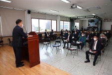 포토갤러리 - 20210407 강현면 이장회의 읽기 | 현장행정 > 포토갤러리