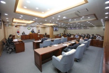 포토갤러리 - 20220509 제264회 양양군의회 임시회 제1차 본회의 읽기 | 현장행정 > 포토갤러리