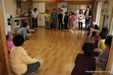 금당실지역아동센터(센터장 이민옥)는 추석명절을 맞이하여 상금1리 경로당을 방문하다.^^ - 마을이야기 -예천군 금당실마을 금당실정보화마을... 