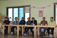 [자매결연체결]칠곡군, 금남오이꽃동산정보화마을과 동안꿀벌참외정보화마을 2개마을 금당실마을로 선진지견학 및 자매결연체결 - 마을이야기... 