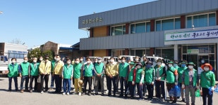 영암군 금정면, 추석명절맞이 환경정화에 구슬땀 이미지 1의 확대이미지 - 원본 보기 팝업창