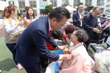 세화복지관, 선학복지관, 어버이날 경로잔치 상세보기 | 구정홍보관
