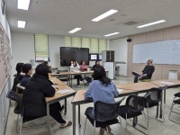 [성인반] 4학기 성인 영어회화(초급반)(12월) 상세보기 | 메뉴명 > 메뉴명 연수구국제언어체험센터