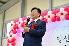 제52회 어버이날 기념행사(응봉면) 활동사진 < 소통과 참여 < 열린군수실 제52회 어버이날 기념행사(응봉면)