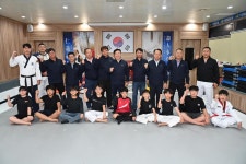 제76회 충남도민체육대회 종목별 훈련 격려(태권도) 활동사진 < 소통과 참여 < 열린군수실 제76회 충남도민체육대회 종목별 훈련 격려(태권도)