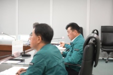 7월 호우 피해 응급복구 대책회의 활동사진 < 소통과 참여 < 열린군수실 7월 호우 피해 응급복구 대책회의