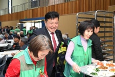 대흥면 제53회 어버이날 기념행사 활동사진 < 소통과 참여 < 열린군수실 대흥면 제53회 어버이날 기념행사