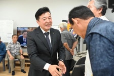 신양면분회 행복경로당 무료경로식당 방문 활동사진 < 소통과 참여 < 열린군수실 신양면분회 행복경로당 무료경로식당 방문
