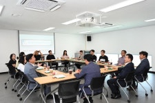 충남예산지역자활센터 이전 격려 활동사진 < 소통과 참여 < 열린군수실 충남예산지역자활센터 이전 격려