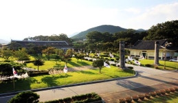 제2경 충의사 < 예산10경 < 관광명소 < 예산군 문화관광  제2경 충의사 > 예산10경 > 관광명소 >
