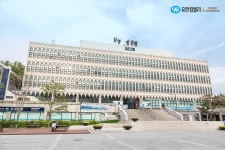 유한킴벌리>[캠퍼숲리포터] 건물들 사이로 꽁꽁 숨겨진 숲 스팟 대공개! 연세대학교 캠퍼숲 투어>SNS>뉴스 [캠퍼숲리포터] 건물들 사이로 꽁꽁... 