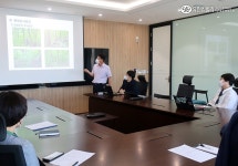 유한킴벌리>멸종위기에 처한 꿀벌을 보호하기 위한 연천 꿀벌숲 조성 이야기>SNS>뉴스 멸종위기에 처한 꿀벌을 보호하기 위한 연천 꿀벌숲 조성... 