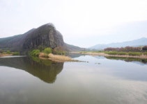 선바위와 남이포의 봄 - 英陽郡