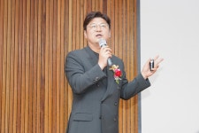 포토뉴스 - 2024.05.24 조선대학교 약학대학 개교 70주년 약학교육 심포지엄