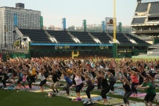 야구장은 야구만 보는 공간이 아니에요 - 야구공작소