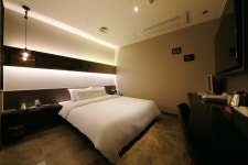 수원 - 수원시청역 소설 스미스 호텔 후기, 가격, 위치 - 예약