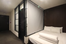 (부산광역시 중구 신창동1가 1-3 흥진빌딩 5층 부산 남포동 넨네 부띠끄호텔) (부산 남포동 넨네 부띠끄호텔) | 야놀자 : 대한민국 대표 종합... 