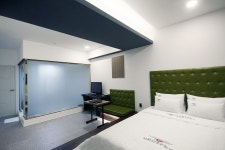 군산 벤틀리 - 트리플 숙소