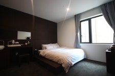 (부산광역시 중구 신창동1가 1-3 흥진빌딩 5층 부산 남포동 넨네 부띠끄호텔) (부산 남포동 넨네 부띠끄호텔) | 야놀자 : 대한민국 대표 종합... 