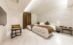 신림 뜨랑블루 Twin Room Only | 대한민국 최저가 종합숙박 예약 | 야놀자 공식 모바일 사이트