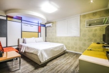 광주 상무 궁 - 트리플 숙소