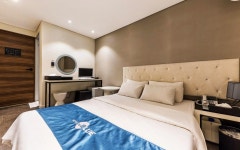 호텔 더 블루 천호 스탠다드 퀸 | 대한민국 최저가 종합숙박 예약 | 야놀자 공식 모바일 사이트