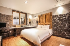 진주 JS호텔 (진주스토리) - 트리플 숙소