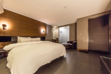 서초 나인스 남부터미널 - 트리플 숙소