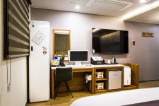 포항 - 포항 죽도시장 Design Hotel 2NE1 후기, 가격, 위치 - 예약