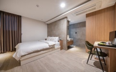 송탄 센트럴 퍼슨 호텔 디럭스 더블 | 글로벌 여가 플랫폼 | 야놀자 공식 사이트