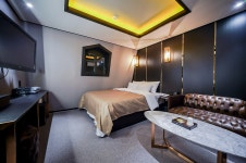 홍대 더 그레이 호텔 (The Gray HOTEL) - 트리플 숙소