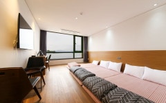 사천 루벤스호텔 온돌4인 | 글로벌 여가 플랫폼 | 야놀자 공식 사이트