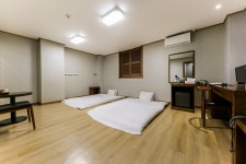 공주 호텔 금강 - 트리플 숙소