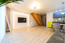 강릉 한적한휴식펜션 데일리호텔 - 호텔&레스토랑 할인예약