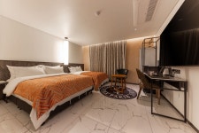 천안 호텔 감 - 트리플 숙소