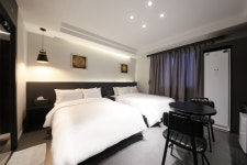 군산 호텔 위더스(HOTEL WITHUS) - 트리플 숙소