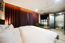 창원 - 창원 팔용동 DEUMEU(드므) 호텔 후기, 가격, 위치 - 예약