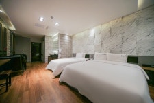 포항 대잠동 Hotel BOM